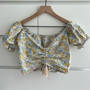 Vintage puff sleeve floral crop top